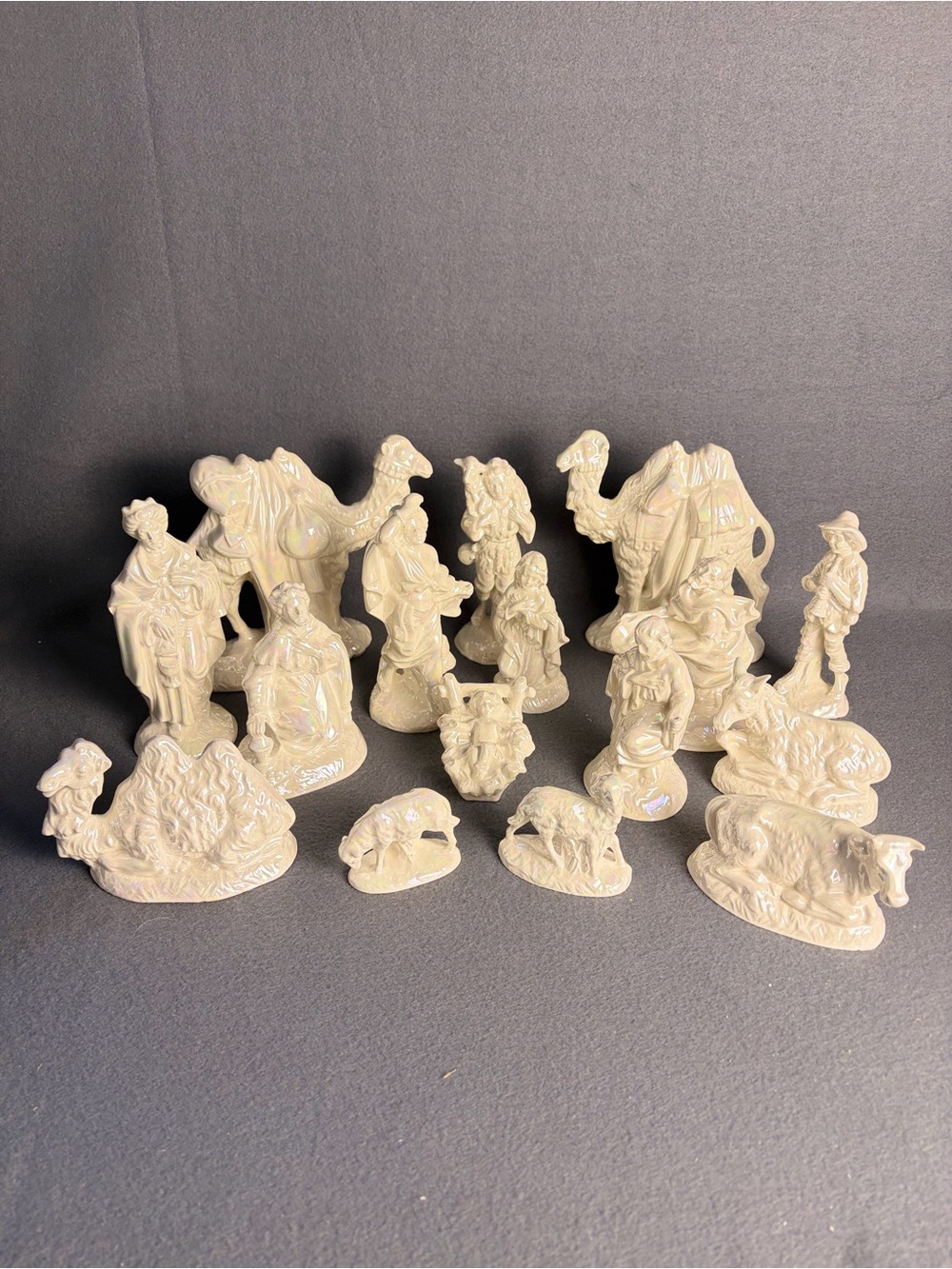 Vintage MCM Atlantic Mold Ceramic Nativity Set, Pearl Luster Glazed, 16 Pieces